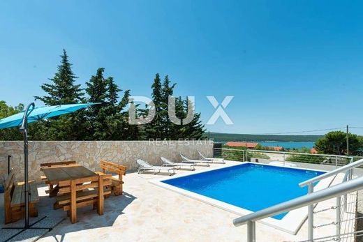 Luxe woning in Obrovac, Zadar