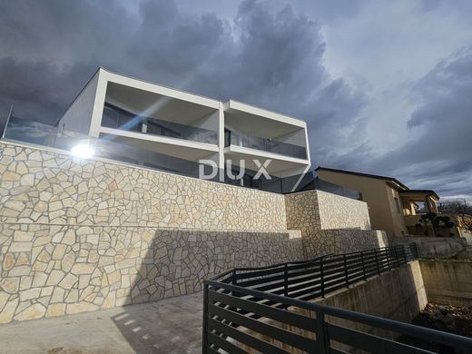 Casa di lusso a Cirquenizza, Grad Crikvenica