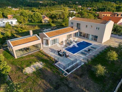 豪宅  Labin, Grad Labin