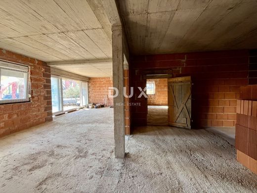 Piso / Apartamento en Rijeka, Primorje - Gorski Kotar
