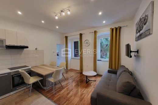 ﺷﻘﺔ ﻓﻲ Opatija, Grad Opatija