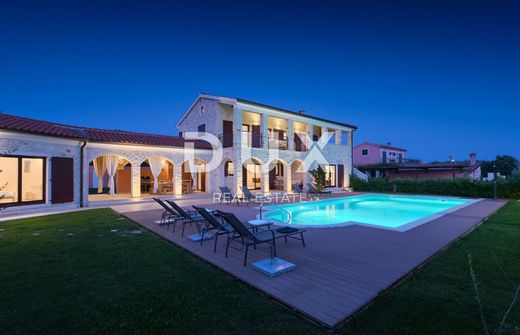 منزل ﻓﻲ Sveti Lovreč, Istria