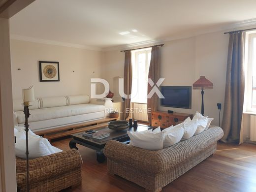 Apartment in Opatija, Grad Opatija