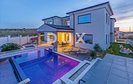 Casa de lujo en Medulin, Istria