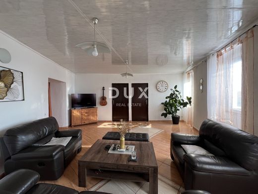 Casa de lujo en Kastav, Primorje - Gorski Kotar