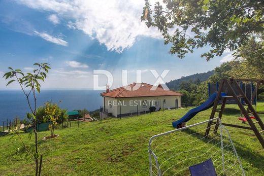 Casa de lujo en Lovran, Primorje - Gorski Kotar