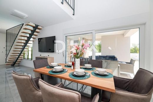 Casa de lujo en Nin, Zadar