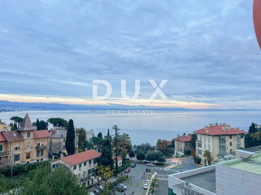 ﺷﻘﺔ ﻓﻲ Opatija, Grad Opatija