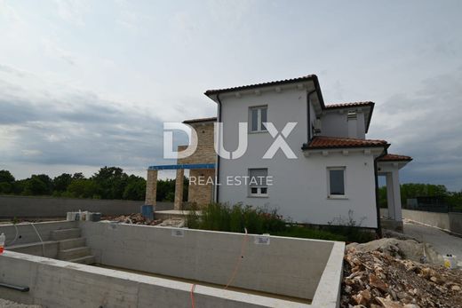 منزل ﻓﻲ Kanfanar, Istria