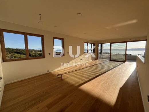 Apartment / Etagenwohnung in Crikvenica, Grad Crikvenica