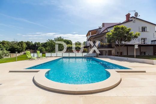 Luxe woning in Medulin, Istria