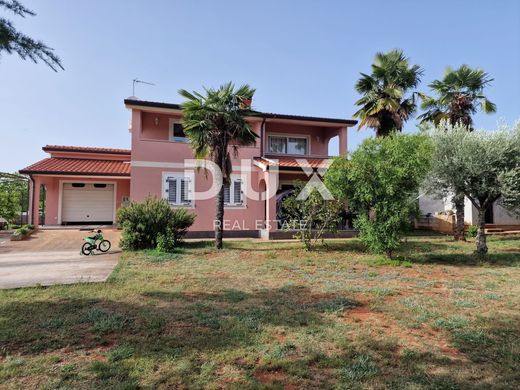 Luxury home in Poreč, Grad Poreč