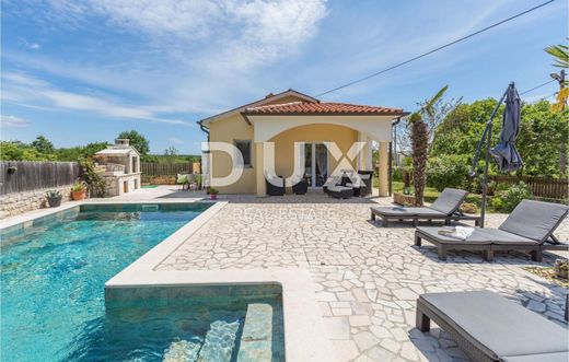 Maison de luxe à Labin, Grad Labin