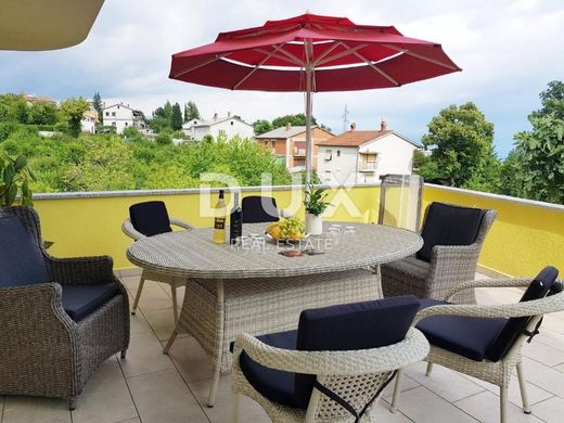 Luxe woning in Matulji, Primorsko-Goranska