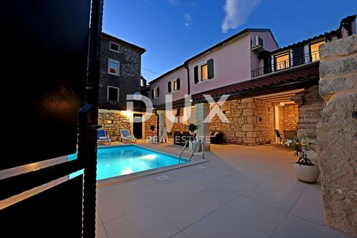 Luxe woning in Sveti Lovreč, Istria