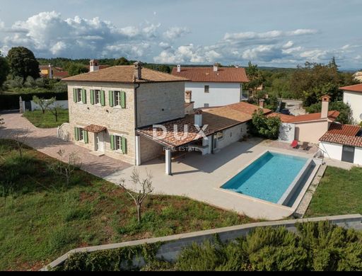 Casa di lusso a Barban, Istria