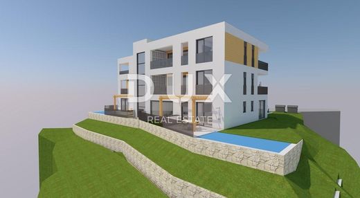 Teren w Opatija, Grad Opatija