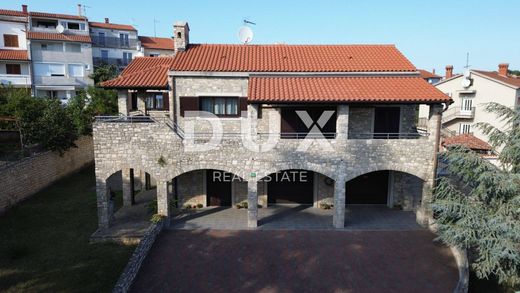 Casa de luxo - Pula, Grad Pula