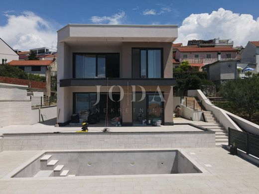 Apartment / Etagenwohnung in Crikvenica, Grad Crikvenica