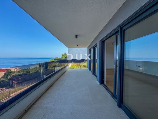 아파트 / Opatija, Grad Opatija