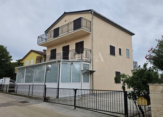 Lüks ev Novigrad, Novigrad-Cittanova