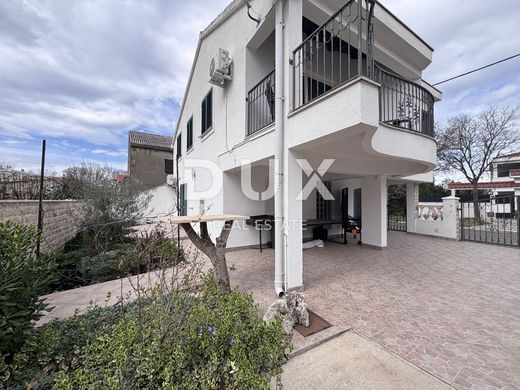 Элитный дом, Нин, Zadar