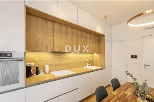 Apartment in Dugo Selo, Grad Dugo Selo