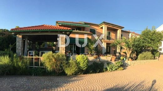 Luxus-Haus in Kostrena, Primorsko-Goranska