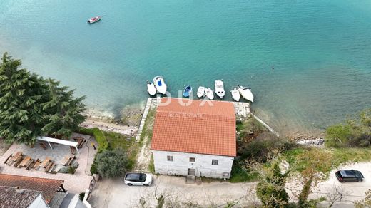 Casa de luxo - Tar, Tar-Vabriga-Torre Abrega