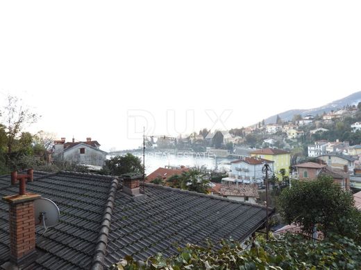 Casa di lusso a Abbazia, Grad Opatija