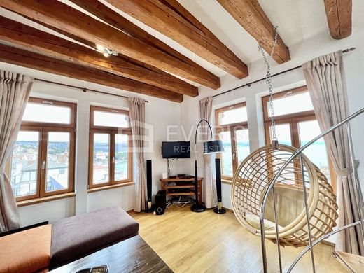 ﺷﻘﺔ ﻓﻲ Opatija, Grad Opatija