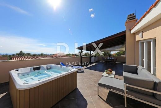Luxury home for sale in Privlaka