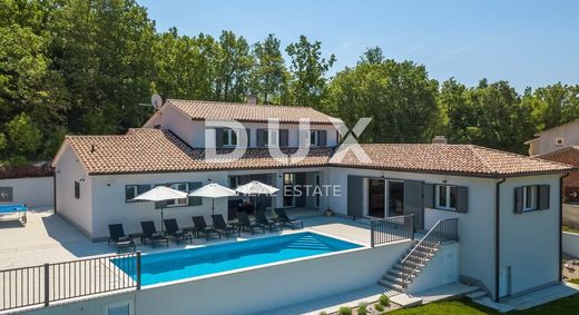 Maison de luxe à Labin, Grad Labin