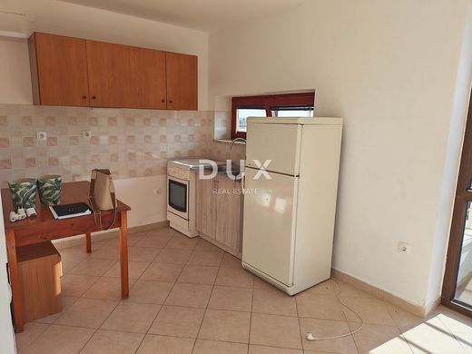 Piso / Apartamento en Ližnjan, Ližnjan-Lisignano
