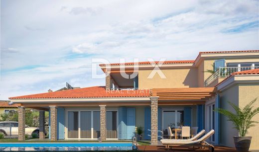 Элитный дом, Buje, Grad Buje