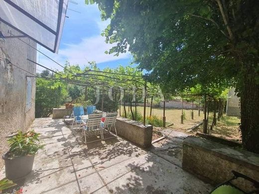 Lüks ev Labin, Grad Labin