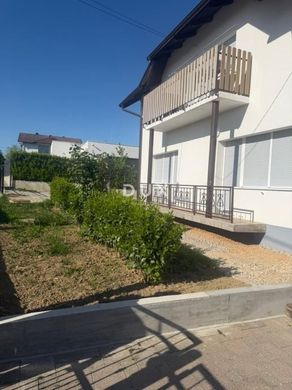 Luxury home in Sesvete, Grad Zagreb