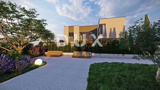 Элитный дом, Marčana, Istria