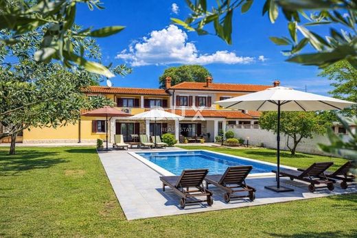 Luxury home in Marčana, Istria