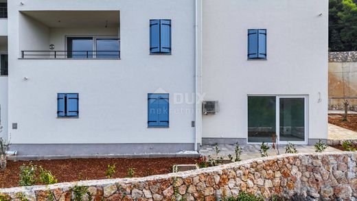 Apartment in Cres, Primorsko-Goranska