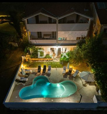 Luxe woning in Fažana, Fažana-Fasana