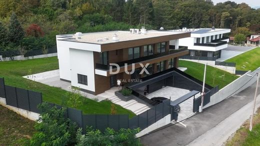 Casa di lusso a Brezovica, Grad Zagreb