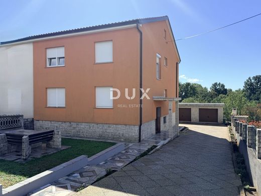 Luxe woning in Viškovo, Primorsko-Goranska