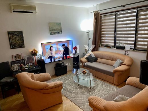 Casa de luxo - Rijeka, Primorsko-Goranska