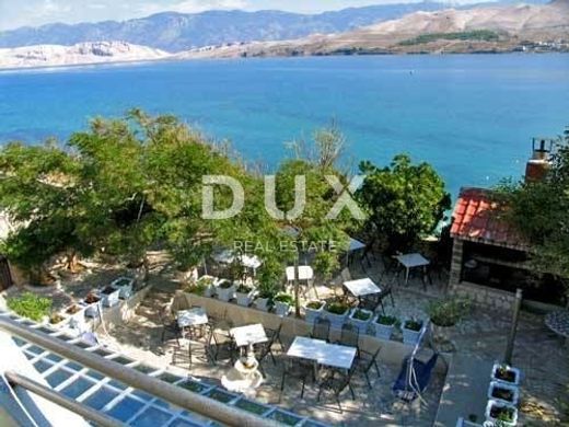 Albergo a Isola di Pago, Pag