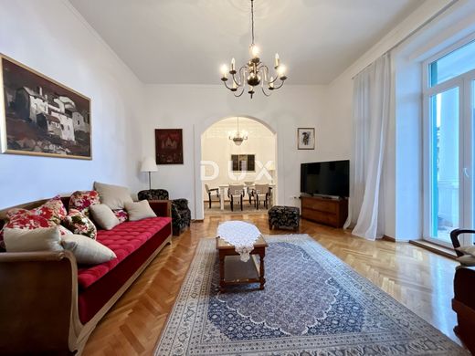 Appartamento a Abbazia, Grad Opatija