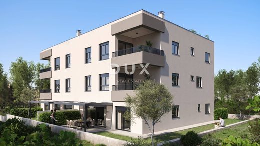 Διαμέρισμα σε Pula, Grad Pula