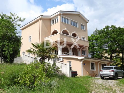 Luxe woning in Matulji, Primorsko-Goranska