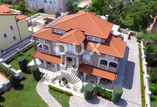 Luxury home in Funtana, Vrsar-Orsera