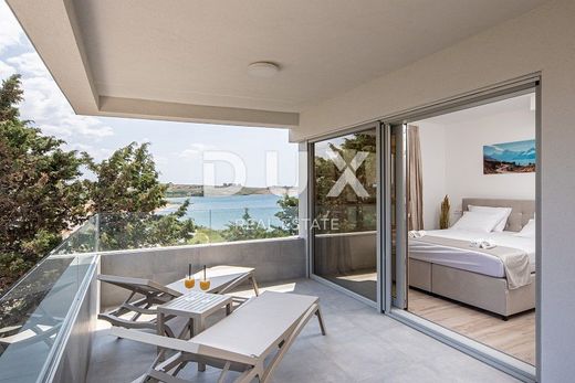 Appartement in Povljana, Zadar